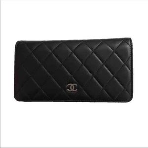 Chanel Lamb skin bifold wallet